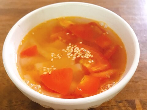 トマトと玉ねぎの中華スープ
